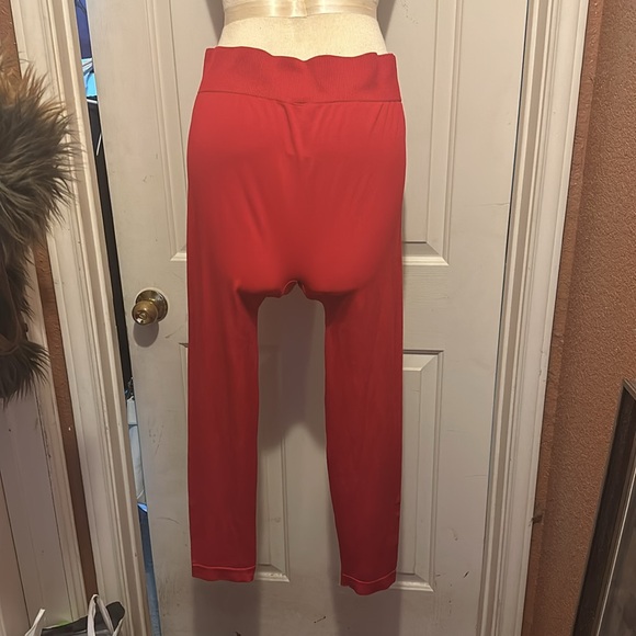 NWT White Mark Red Leggings - Picture 3 of 5
